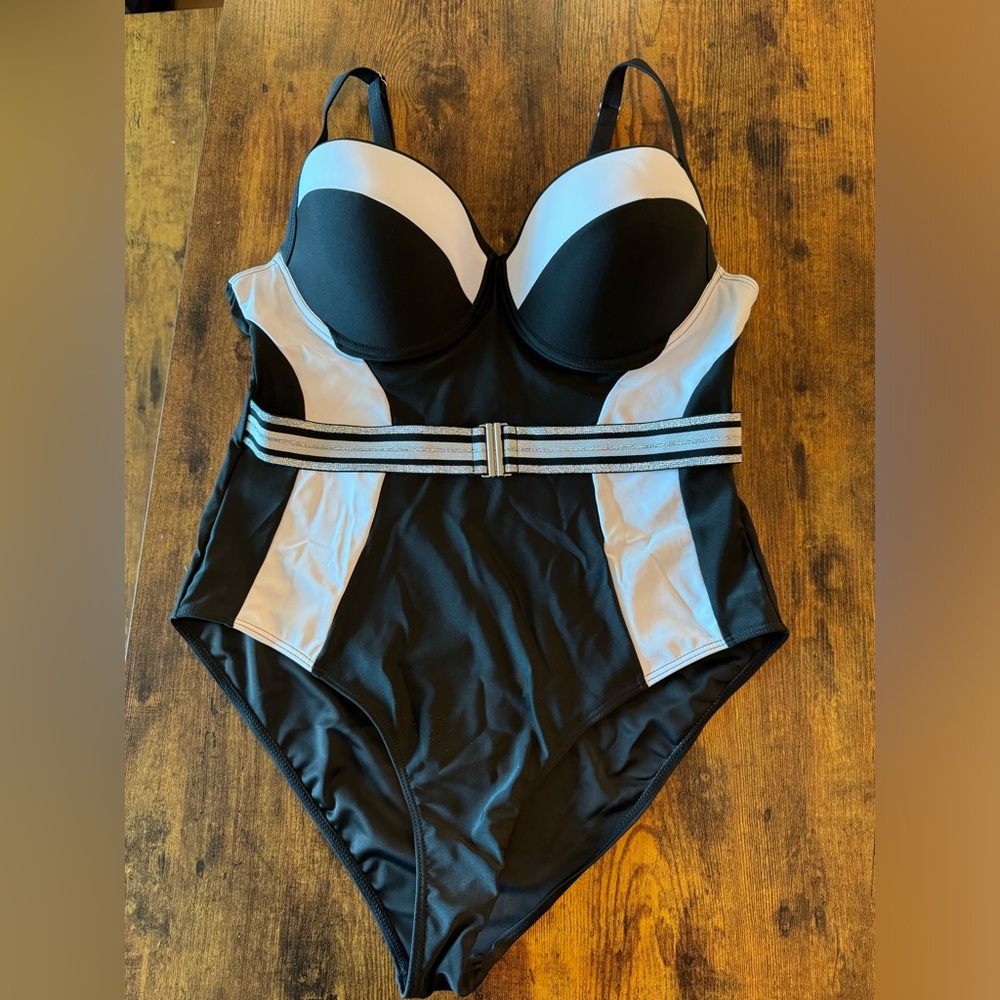 2X Retro Colour Block One Piece Swimsuit w/ built-in belt & underwire support